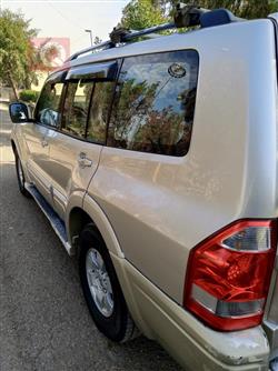 ميتسوبيشي باجيرو